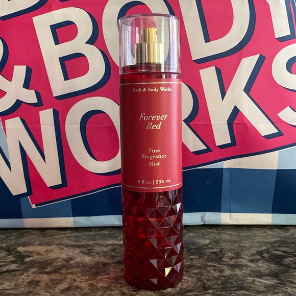 Bath & Body Works Forever Red - Picture 2 of 5